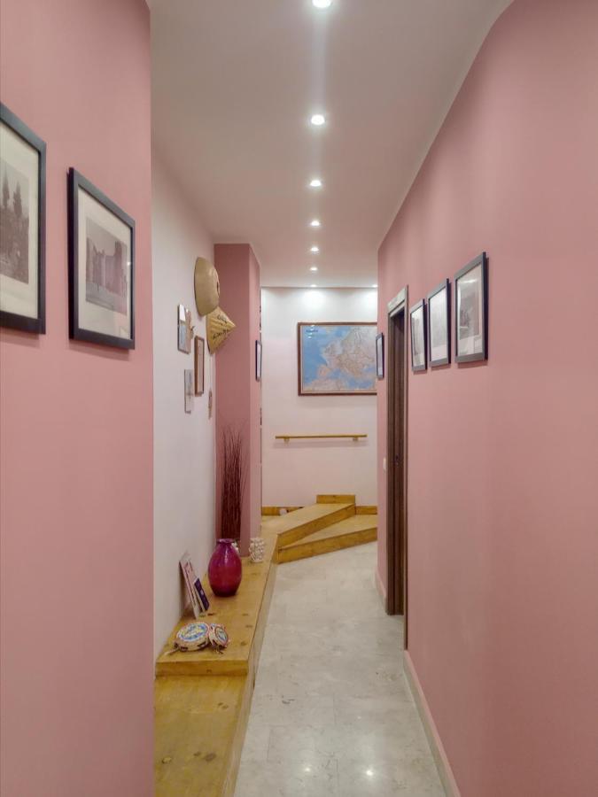 Bed and Breakfast La Valigia Sul Letto CTA Exterior foto